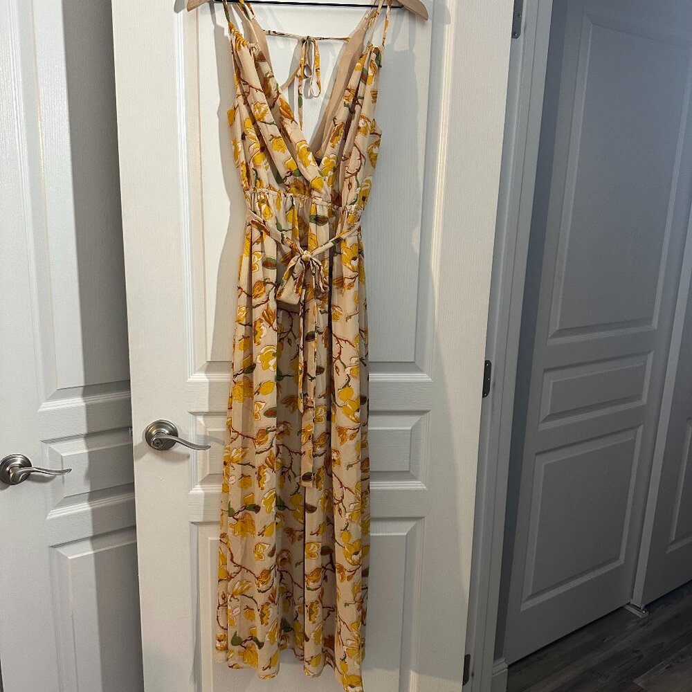 NWT - Lush - Taupe Yellow Floral Tie Back Maxi Dress - Size Medium - Picture 3 of 5
